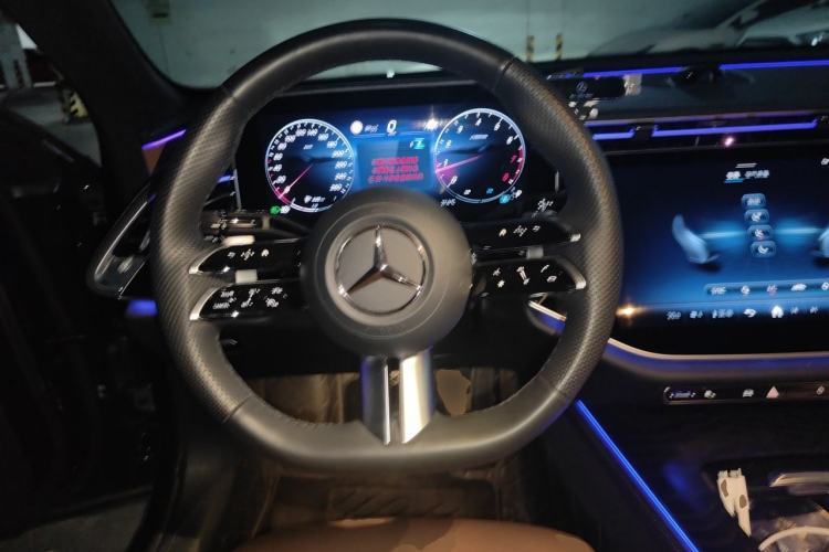 Used Mercedes-Benz E-Class 2024 E 300 L Fashion Sport Model Steering Wheel