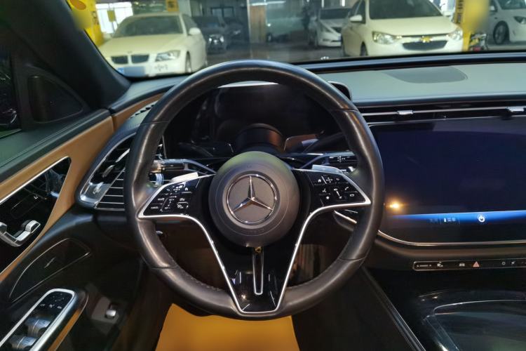 Used Mercedes-Benz E-Class 2024 E 260 L Steering Wheel