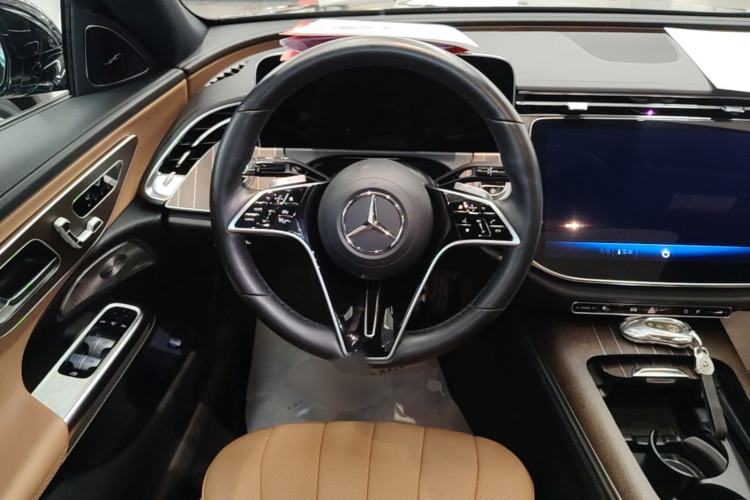 Used Mercedes-Benz E-Class 2024 E 300 L Stylish Model Steering Wheel