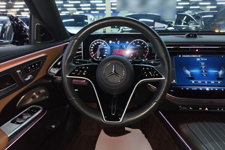 Used Mercedes-Benz E-Class 2024 E 300 L Luxury Model Steering Wheel