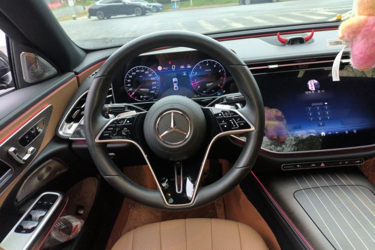 Used Mercedes-Benz E-Class 2024 E 300 L Luxury Model Steering Wheel