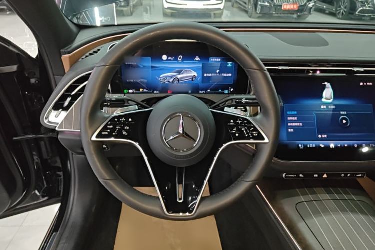 Used Mercedes-Benz E-Class 2024 Refresh E 300 L Stylish Edition Steering Wheel