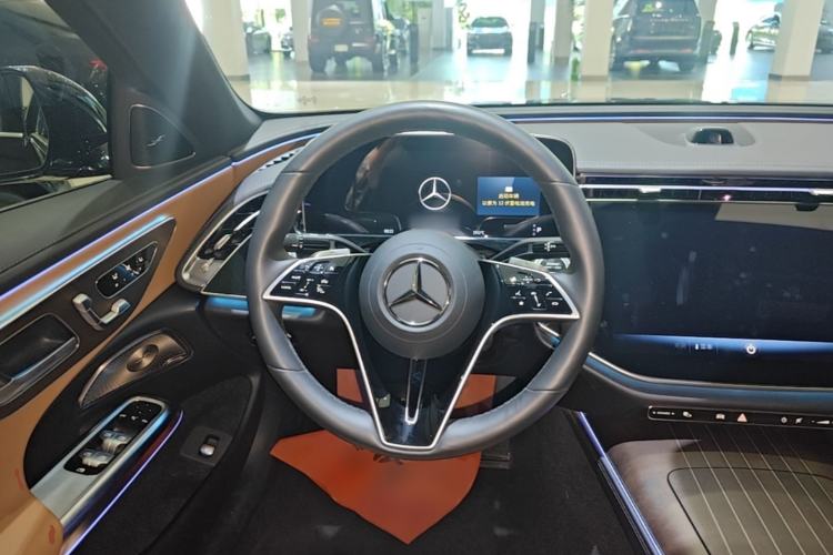 Used Mercedes-Benz E-Class 2024 Facelift E 300 L Luxury Edition Steering Wheel