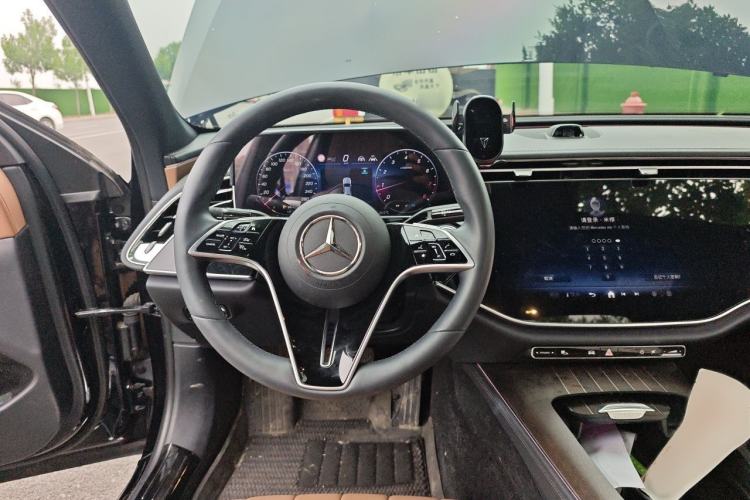 Used Mercedes-Benz E-Class 2024 E 300 L Luxury Model Steering Wheel