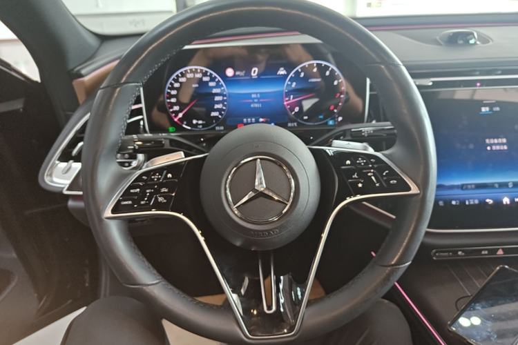Used Mercedes-Benz E-Class 2024 E 300 L Luxury Model Steering Wheel