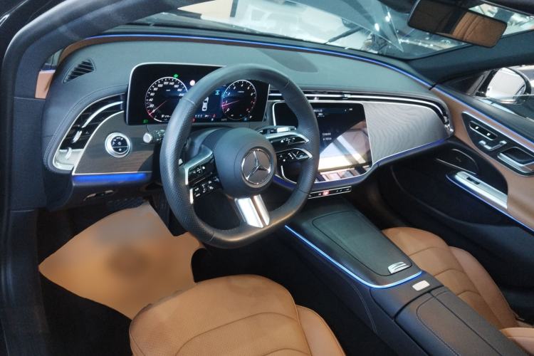 Used Mercedes-Benz E-Class 2024 E 300 L Fashion Sport Model Steering Wheel