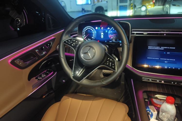 Used Mercedes-Benz E-Class 2024 E 300 L Stylish Model Steering Wheel