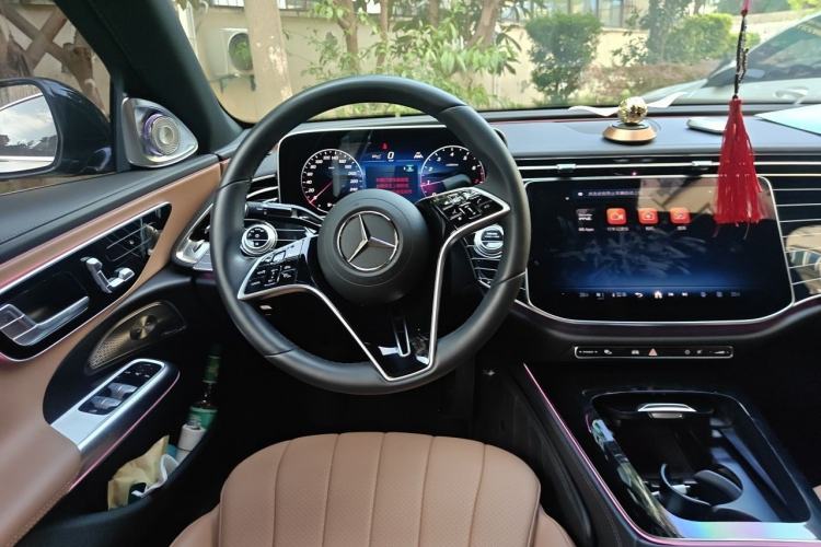 Used Mercedes-Benz E-Class 2024 E 260 L Steering Wheel