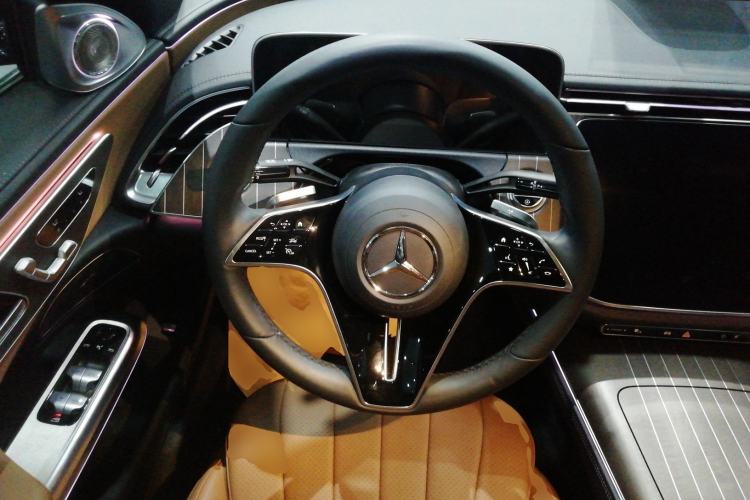 Used Mercedes-Benz E-Class 2024 E 300 L Stylish Model Steering Wheel