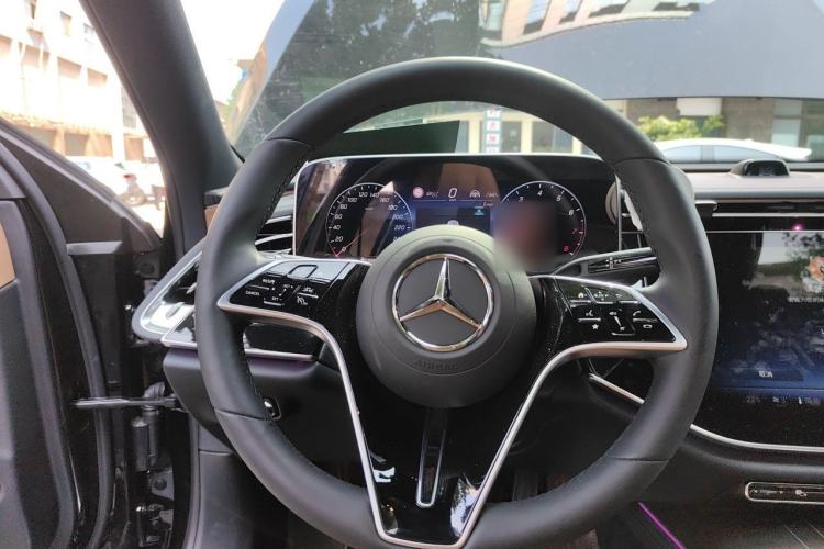 Used Mercedes-Benz E-Class 2024 E 300 L Luxury Model Steering Wheel