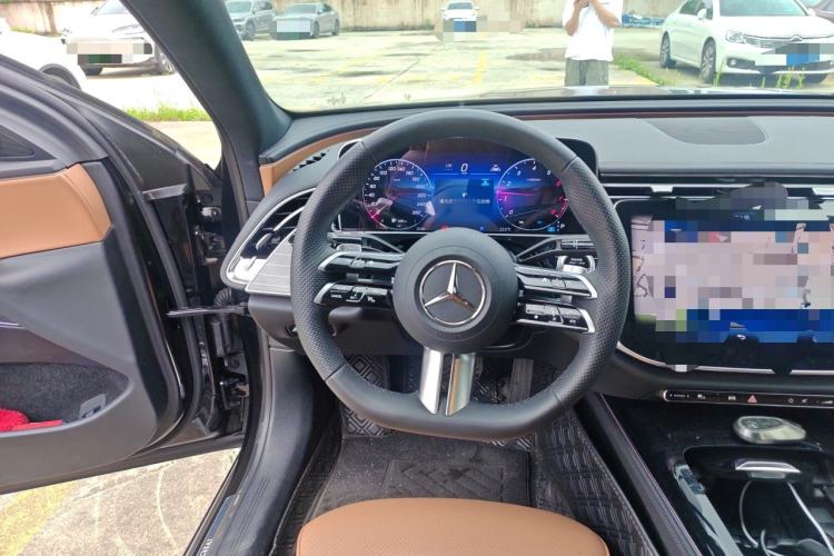 Used Mercedes-Benz E-Class 2024 Restyled E 260 L Sport Edition Steering Wheel