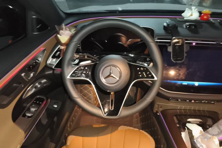 Used Mercedes-Benz E-Class 2024 Facelift E 300 L Luxury Edition Steering Wheel