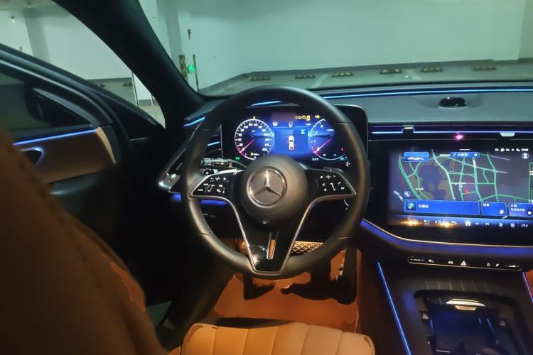Used Mercedes-Benz E-Class 2024 Revised E 300 L Luxury Sports Edition Steering Wheel