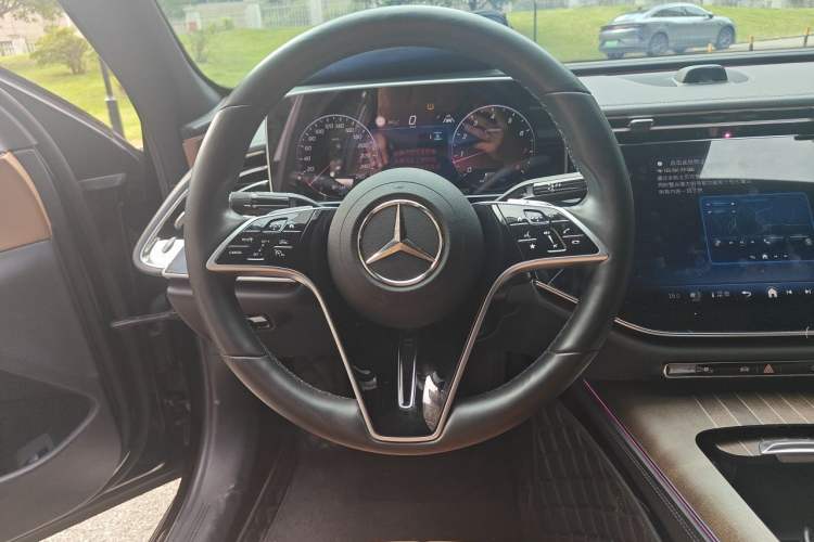 Used Mercedes-Benz E-Class 2024 E 300 L Luxury Model Steering Wheel