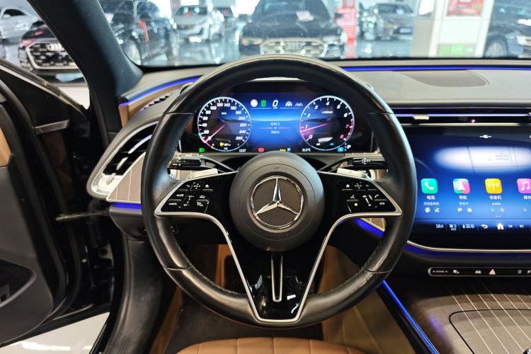 Used Mercedes-Benz E-Class 2024 Refresh E 300 L Stylish Edition Steering Wheel