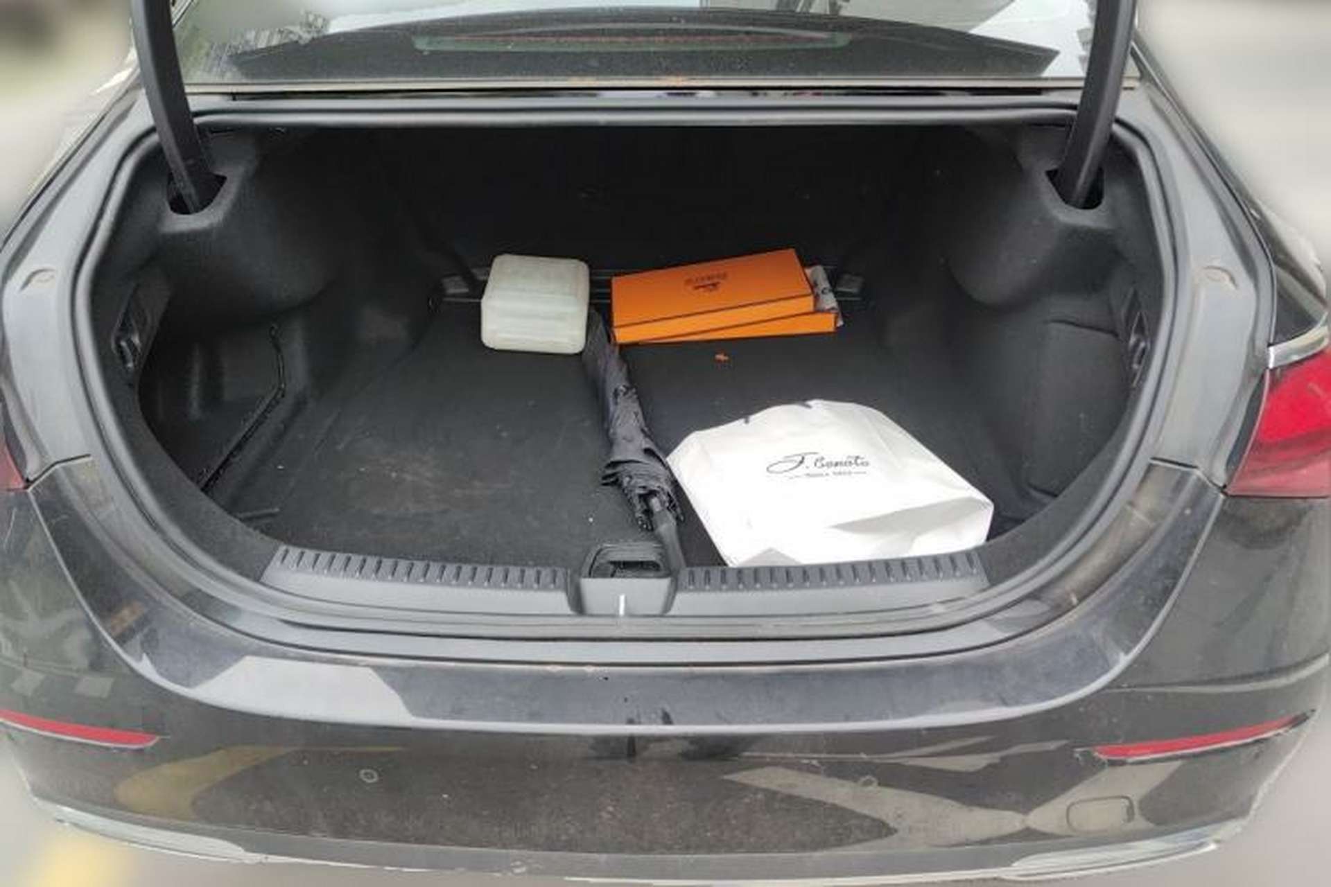 Used Mercedes-Benz E-Class 2024 E 260 L Trunk