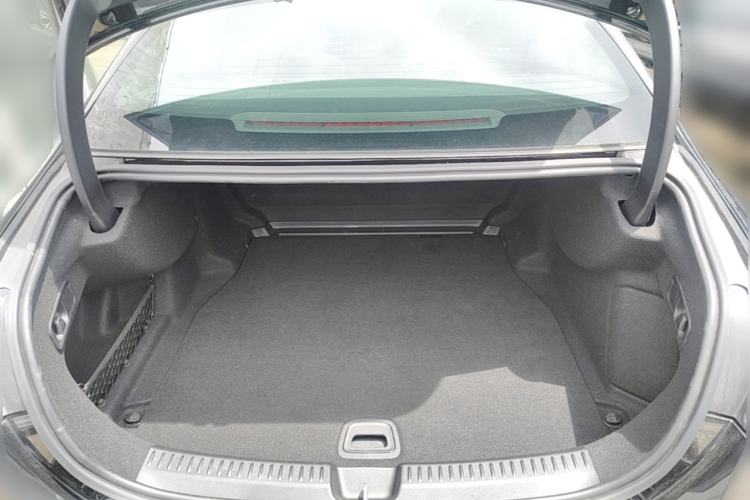 Used Mercedes-Benz E-Class 2024 E 300 L Fashion Sport Model Trunk