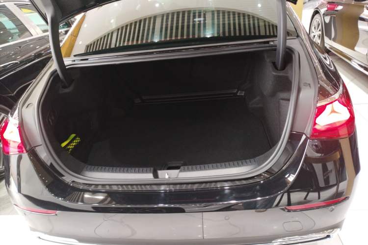 Used Mercedes-Benz E-Class 2024 E 300 L Stylish Model Trunk