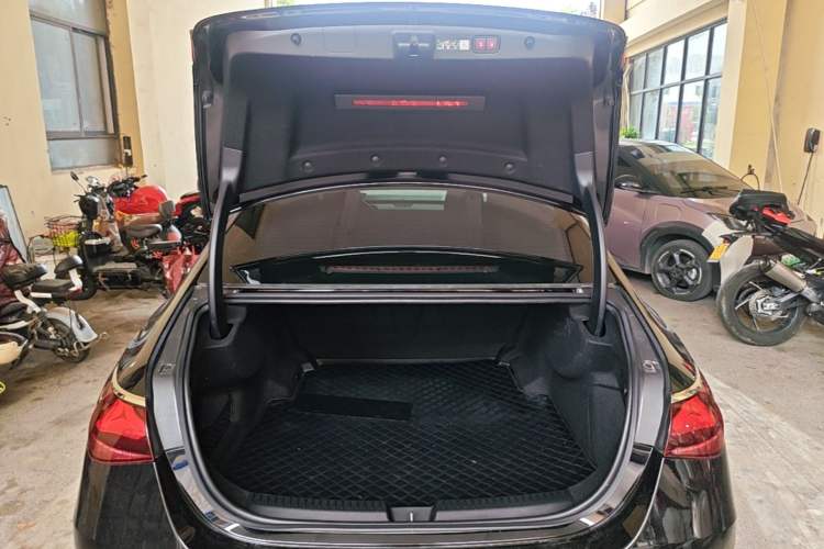 Used Mercedes-Benz E-Class 2024 E 300 L Stylish Model Trunk