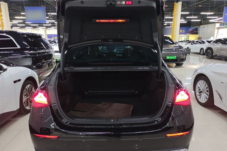 Used Mercedes-Benz E-Class 2024 E 300 L Luxury Model Trunk
