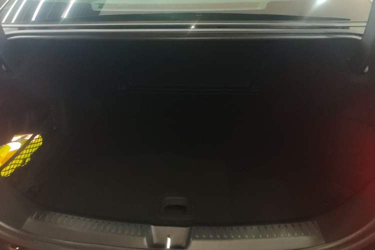 Used Mercedes-Benz E-Class 2024 E 260 L Trunk