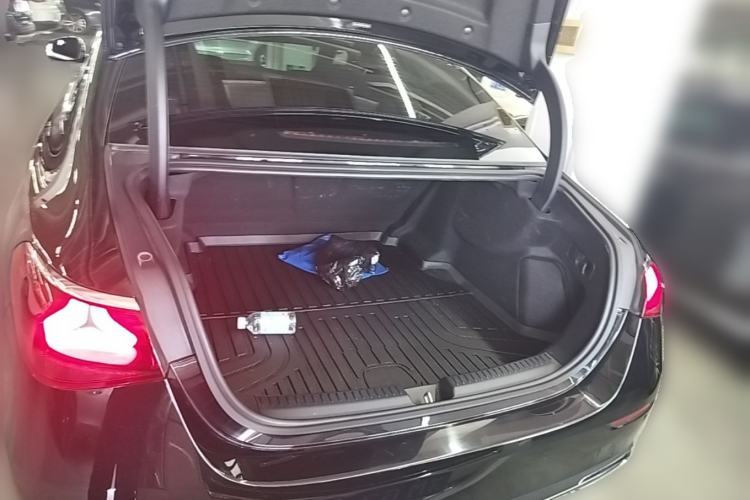 Used Mercedes-Benz E-Class 2024 Facelift E 260 L Trunk