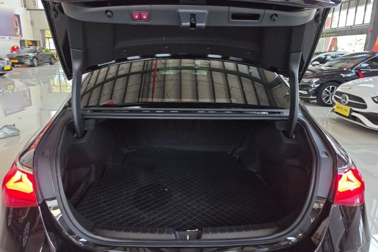 Used Mercedes-Benz E-Class 2024 Facelift E 260 L Trunk