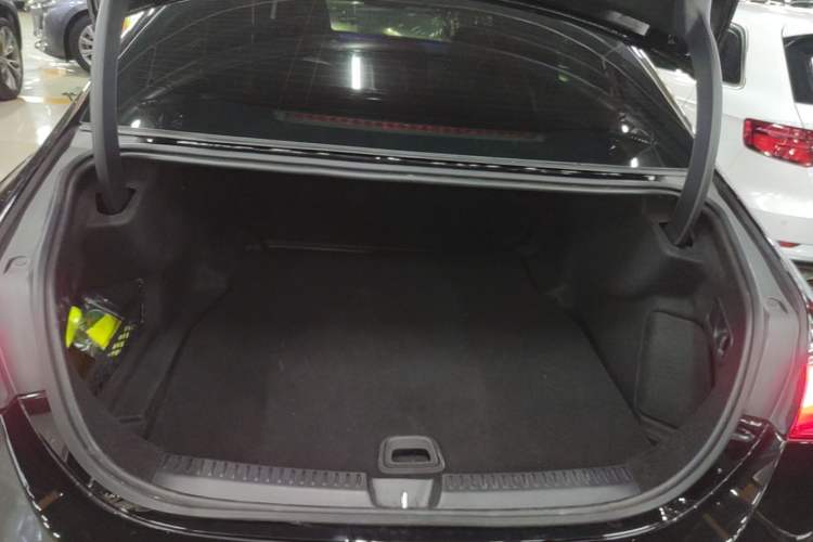 Used Mercedes-Benz E-Class 2024 E 300 L Stylish Model Trunk