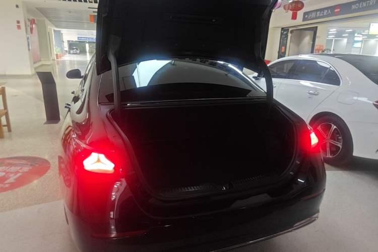 Used Mercedes-Benz E-Class 2024 E 300 L Stylish Model Trunk