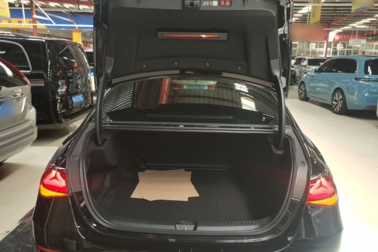 Used Mercedes-Benz E-Class 2024 Facelift E 300 L Fashion Sport Edition Trunk