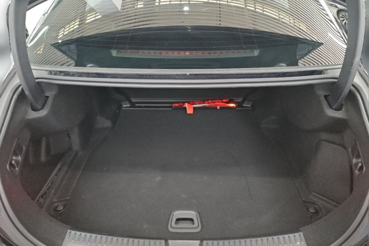 Used Mercedes-Benz E-Class 2024 Facelift E 300 L Luxury Edition Trunk