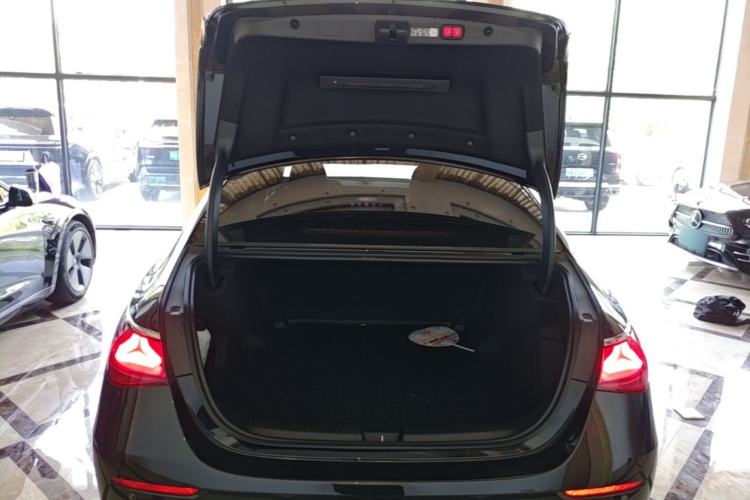 Used Mercedes-Benz E-Class 2024 Facelift E 300 L Luxury Edition Trunk