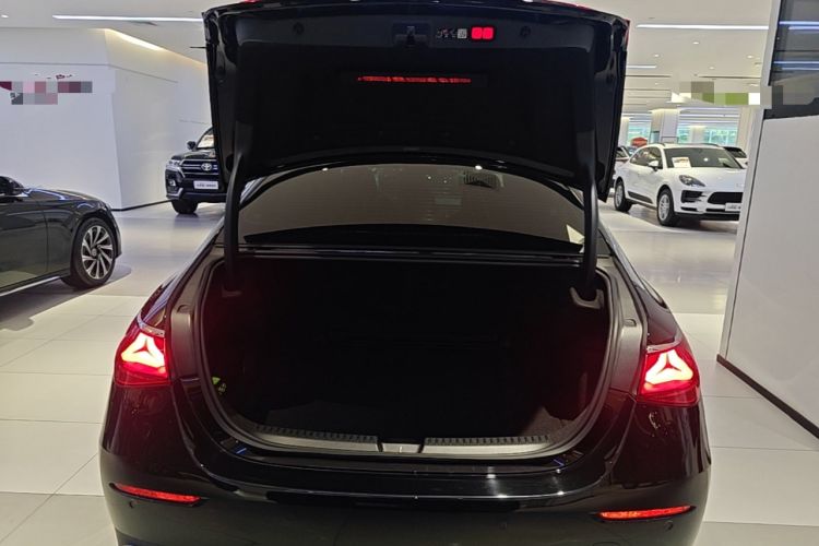 Used Mercedes-Benz E-Class 2024 E 300 L Stylish Model Trunk