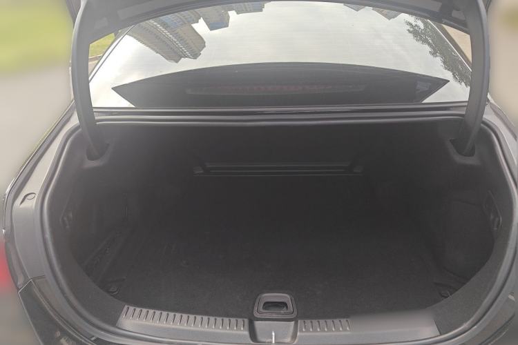 Used Mercedes-Benz E-Class 2024 E 300 L Luxury Model Trunk