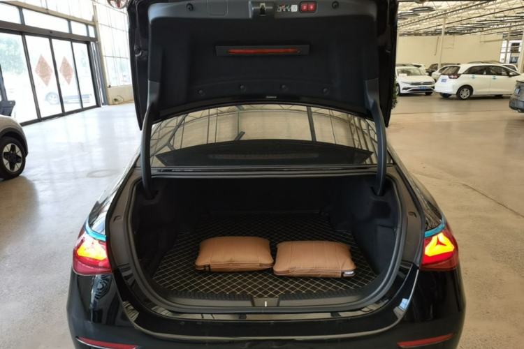 Used Mercedes-Benz E-Class 2024 E 300 L Luxury Model Trunk