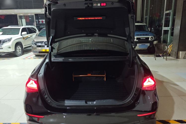 Used Mercedes-Benz E-Class 2024 Facelift E 300 L Fashion Sport Edition Trunk