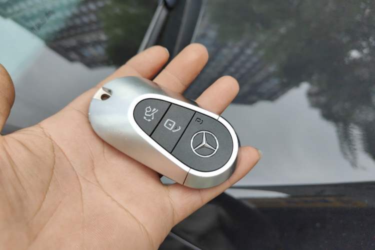 Used Mercedes-Benz E-Class 2024 E 260 L Vehicle Key
