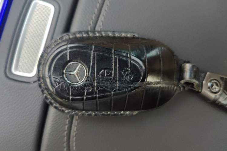 Used Mercedes-Benz E-Class 2024 Refresh E 300 L Stylish Edition Vehicle Key