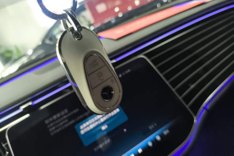 Used Mercedes-Benz E-Class 2024 E 260 L Vehicle Key