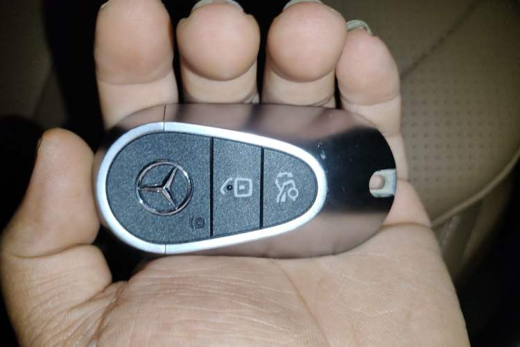Used Mercedes-Benz E-Class 2024 E 300 Fashion Sport Edition Vehicle Key