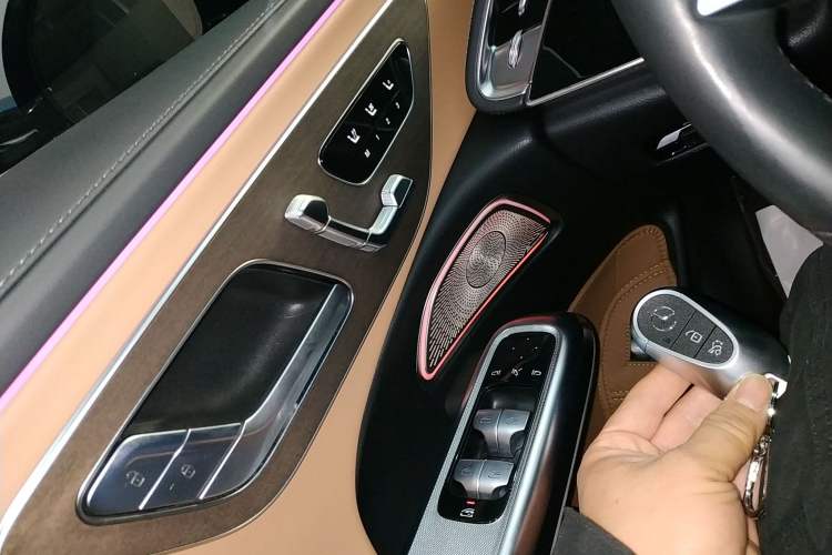 Used Mercedes-Benz E-Class 2024 E 300 L Luxury Model Vehicle Key