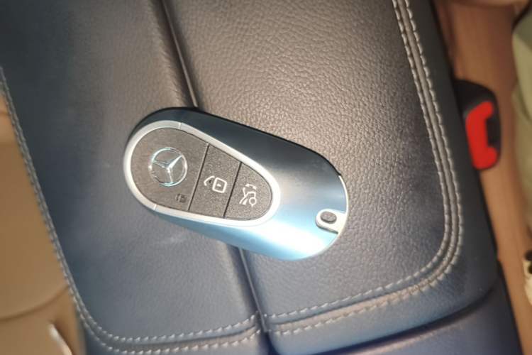 Used Mercedes-Benz E-Class 2024 Facelift E 300 L Fashion Sport Edition Vehicle Key
