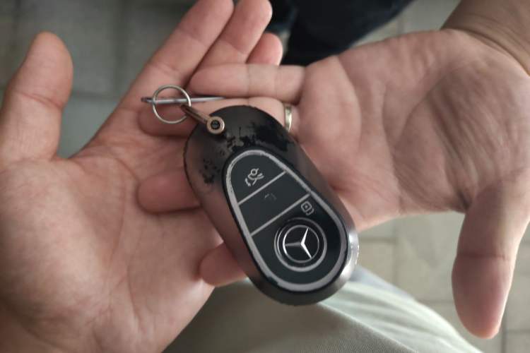 Used Mercedes-Benz E-Class 2024 Refresh E 300 L Stylish Edition Vehicle Key