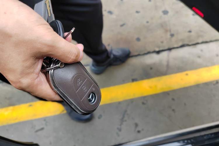 Used Mercedes-Benz E-Class 2024 E 300 L Luxury Model Vehicle Key