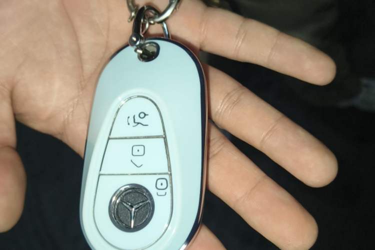 Used Mercedes-Benz E-Class 2024 Refresh E 300 L Stylish Edition Vehicle Key