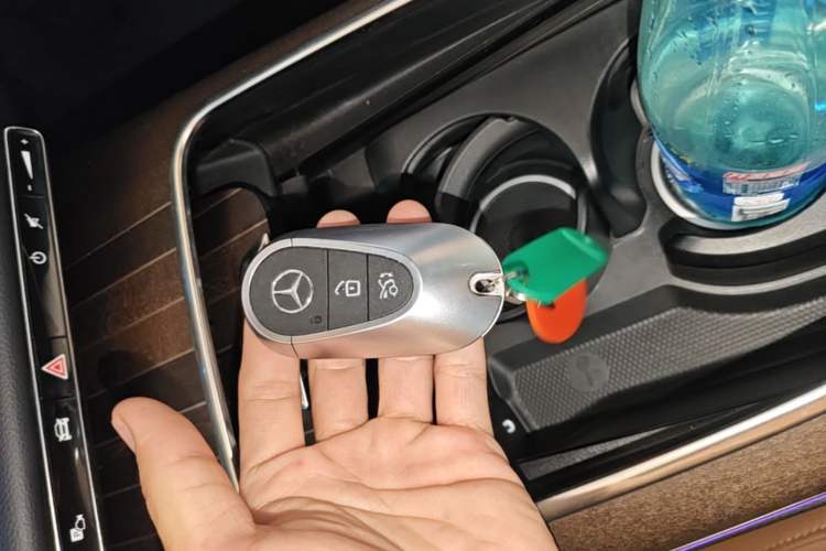 Used Mercedes-Benz E-Class 2024 E 300 L Luxury Model Vehicle Key