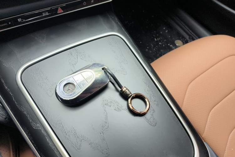 Used Mercedes-Benz E-Class 2024 Facelift E 300 L Fashion Sport Edition Vehicle Key