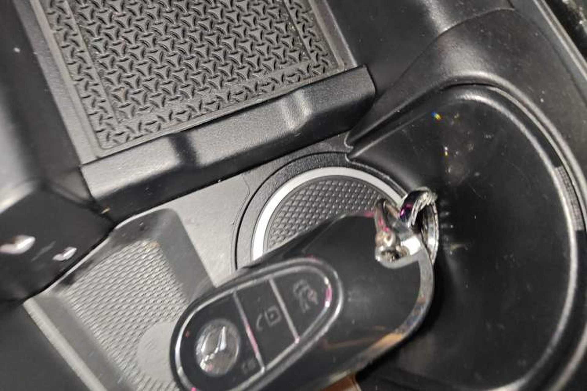Used Mercedes-Benz E-Class 2024 E 260 Sport Edition Vehicle Key