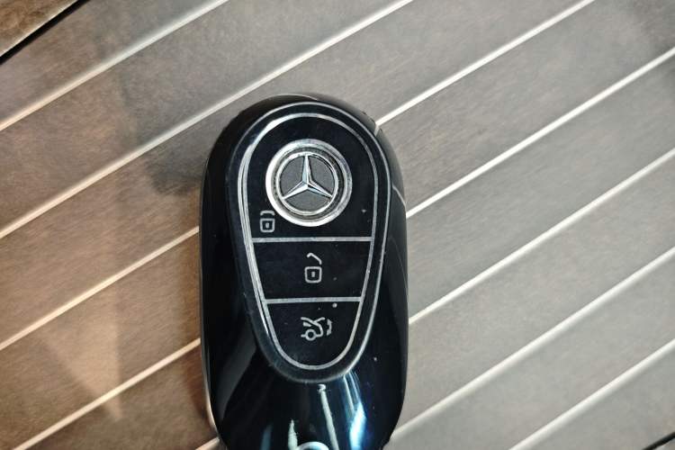 Used Mercedes-Benz E-Class 2024 Refresh E 300 L Stylish Edition Vehicle Key
