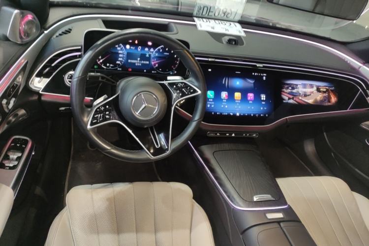 Used Mercedes-Benz E-Class 2024 E 300 L Luxury Model Center Console